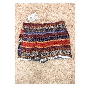 KOHLS POM POM SHORTS - JUNIORS XS - NWT